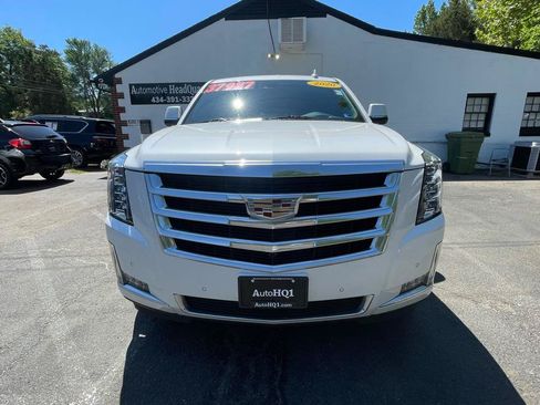 Used 2020 Cadillac Escalade ESV Luxury AWD/4WD image 14