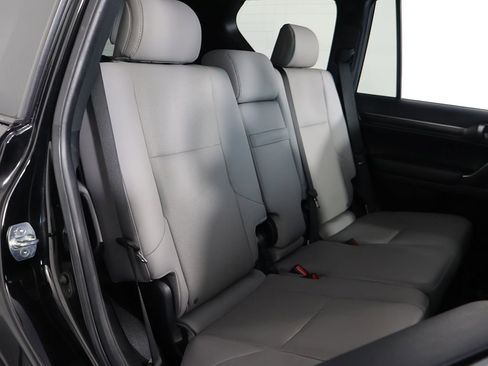 Used 2023 Lexus GX 460 w/ Black Line Special Edition AWD/4WD image 35