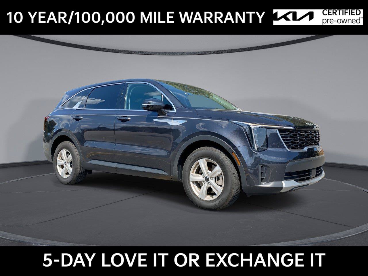 Certified 2025 Kia Sorento LX FWD image 1