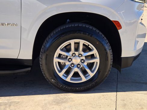 Certified 2023 Chevrolet Suburban LT image 33