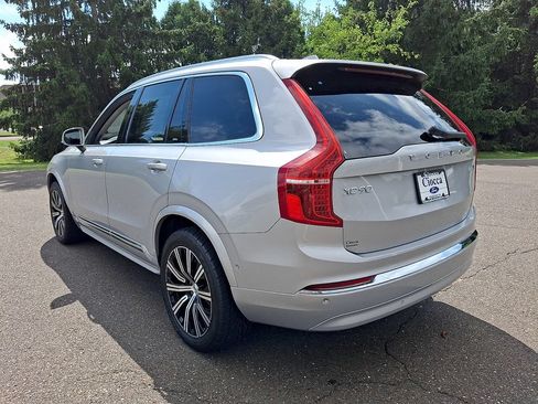 Used 2023 Volvo XC90 B5 Plus AWD/4WD image 7