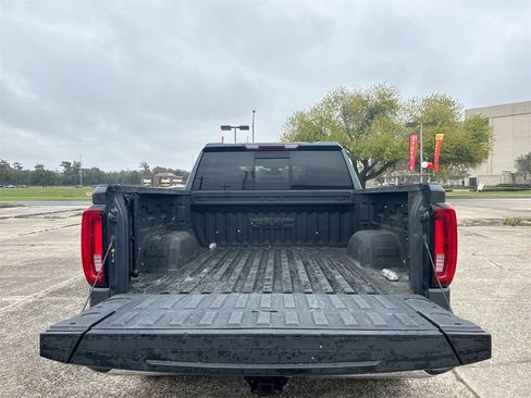 Used 2019 GMC Sierra 1500 SLT w/ SLT Premium Plus Package image 34