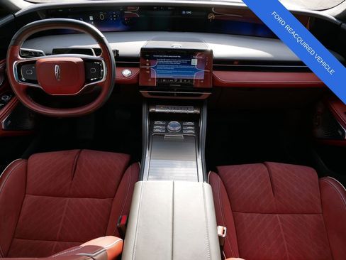 Used 2024 Lincoln Nautilus Black Label w/ Jet Appearance Package (87T) image 13