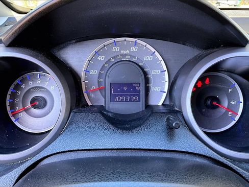 Used 2010 Honda Fit Base image 12