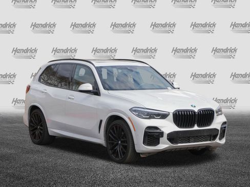 Used 2023 BMW X5 sDrive40i w/ M Sport Package image 2