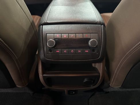 Used 2017 GMC Acadia Limited SLT image 41