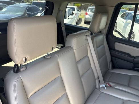 Used 2008 Ford Explorer XLT RWD image 17