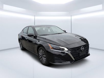 Used 2024 Nissan Altima 2.5 SV
