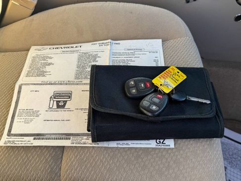 Used 2007 Chevrolet Suburban 2500 LT image 27