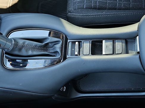 Used 2026 Honda HR-V LX image 24