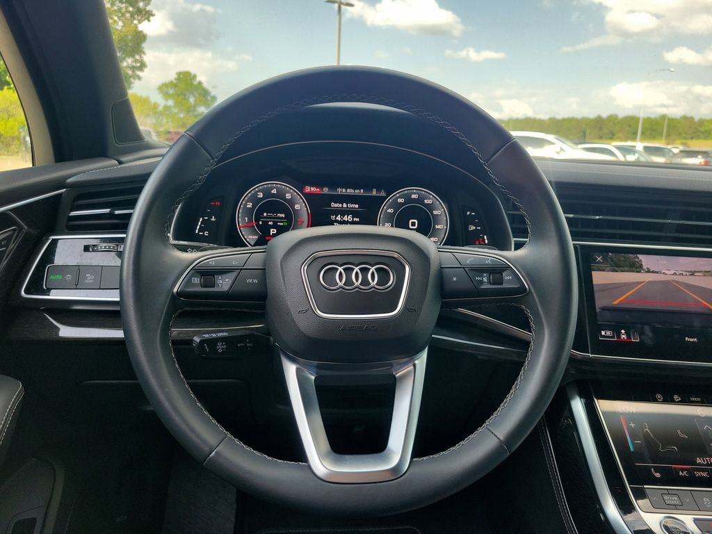 Used 2025 Audi Q7 3.0T Premium Plus AWD/4WD image 22