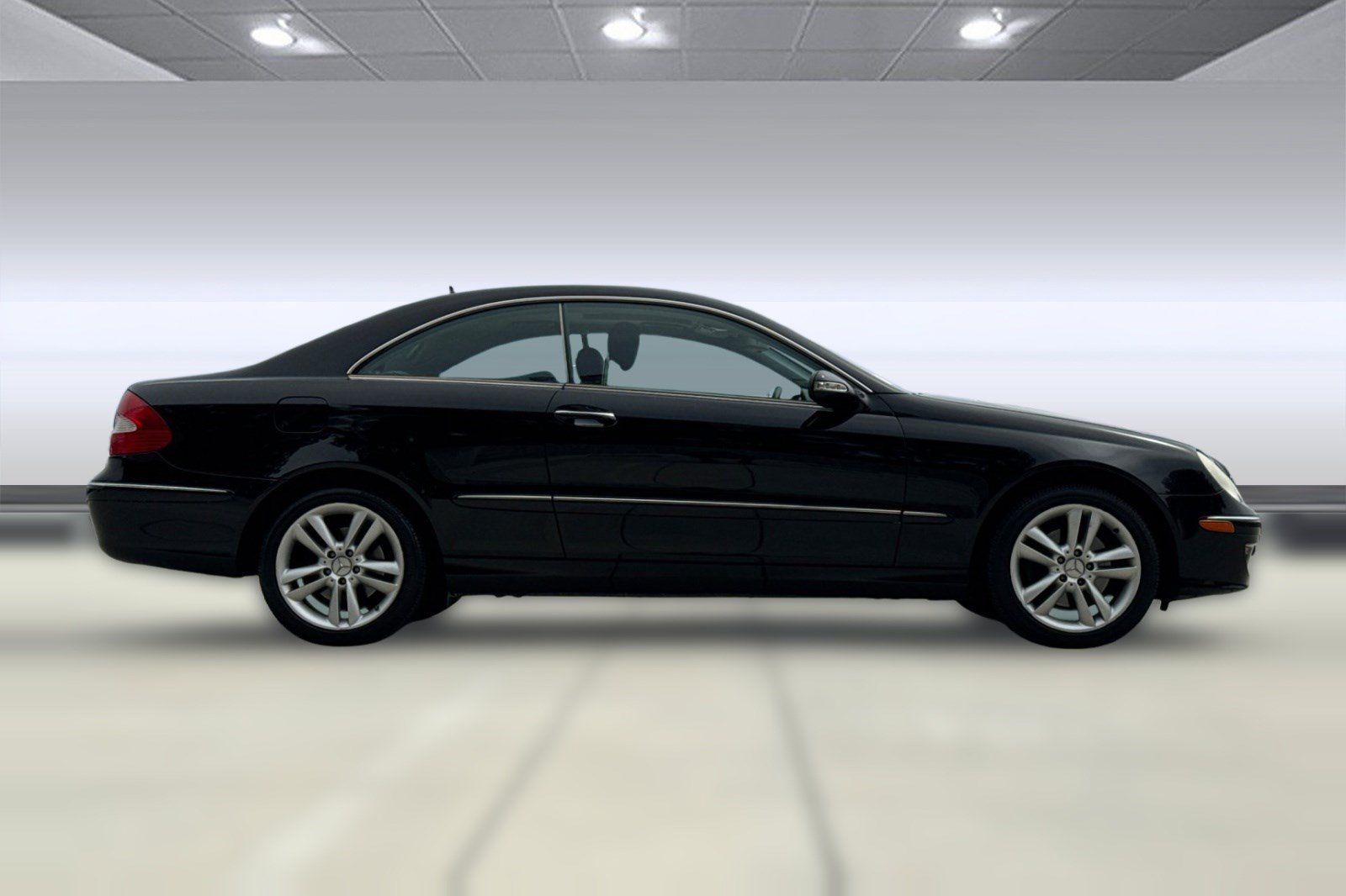 Used 2007 Mercedes-Benz CLK 350 Coupe image 7