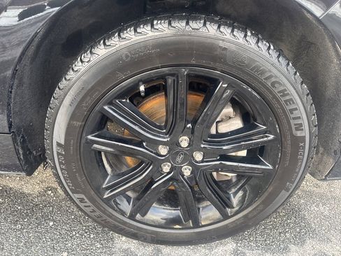 Used 2023 Ford Edge ST-Line w/ Class II Trailer Tow Package image 13