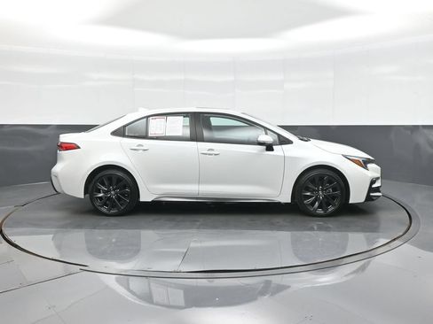 Certified 2024 Toyota Corolla SE w/ SE Premium Package FWD image 8