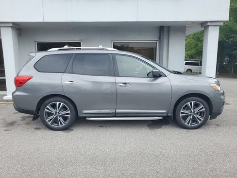 Used 2018 Nissan Pathfinder Platinum w/ Cargo Package AWD/4WD image 7