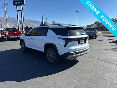 New 2026 Chevrolet Traverse LT w/ Driver Confidence Package image 5