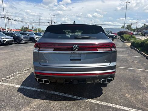Used 2024 Volkswagen Atlas Cross Sport SEL Premium R-Line AWD/4WD image 5
