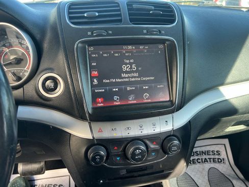 Used 2014 Dodge Journey Limited image 22