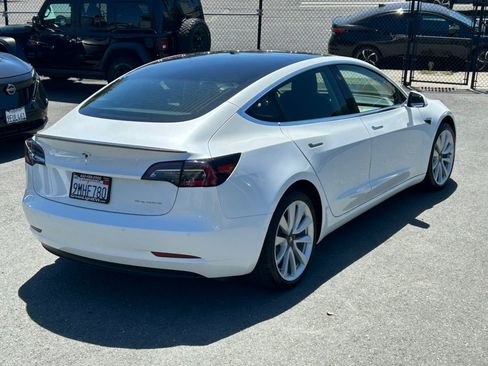 Used 2020 Tesla Model 3 Long Range AWD/4WD image 5