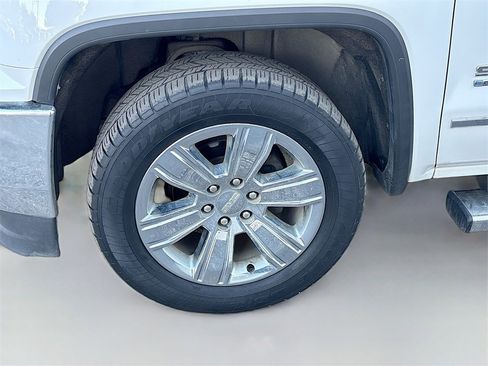 Used 2018 GMC Sierra 1500 SLT image 30