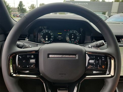 Certified 2025 Land Rover Range Rover Evoque Dynamic SE image 15