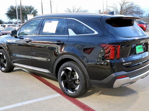 Used 2025 Kia Sorento SX Prestige AWD/4WD image 9