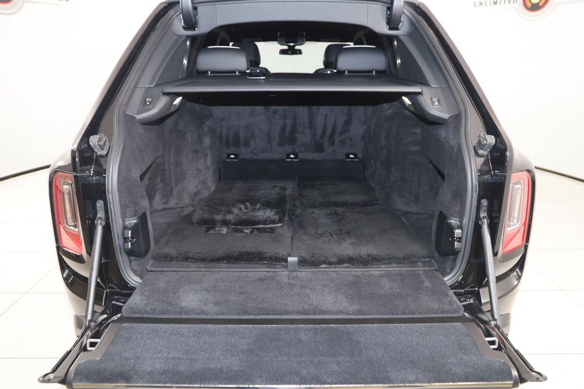 Used 2024 Rolls-Royce Cullinan Black Badge AWD/4WD image 90