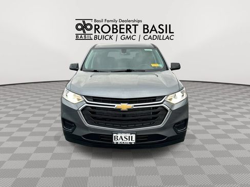 Used 2021 Chevrolet Traverse LS AWD/4WD image 3