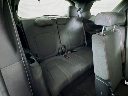 Used 2023 Honda Pilot Sport image 26