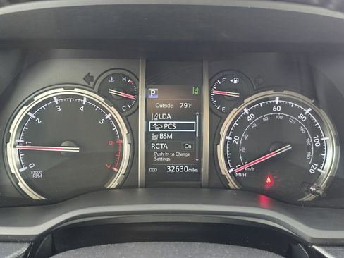 Used 2024 Toyota 4Runner TRD Off-Road image 13