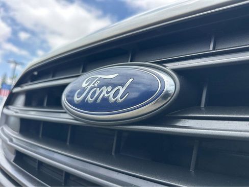 Used 2023 Ford Transit Connect XL FWD image 42