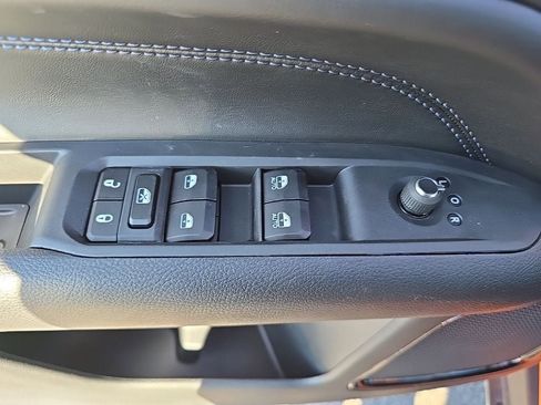 New 2026 Jeep Compass Limited image 19