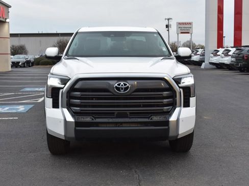 Used 2022 Toyota Tundra Limited image 2