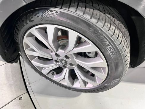 Used 2017 Land Rover Range Rover Sport SE AWD/4WD image 34