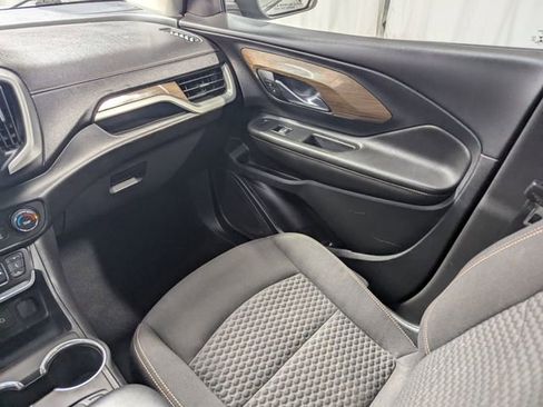 Used 2020 GMC Terrain SLE image 8