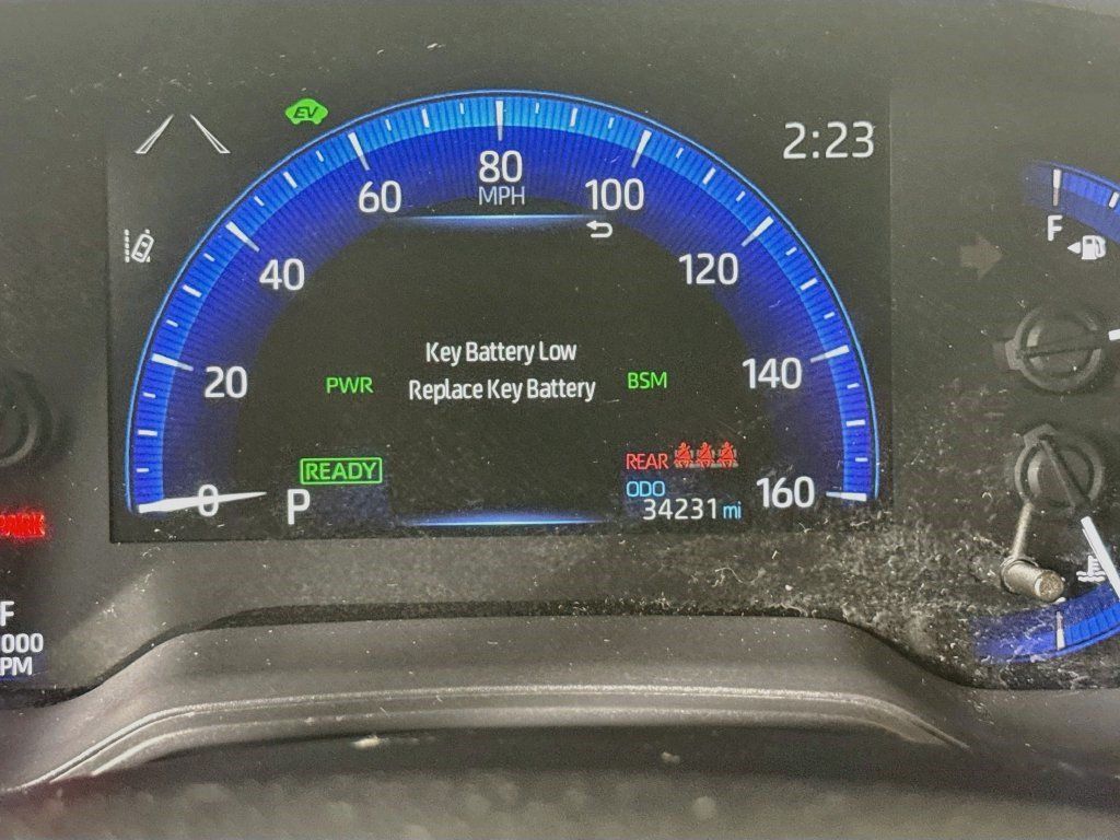 Used 2022 Toyota Corolla LE FWD image 15