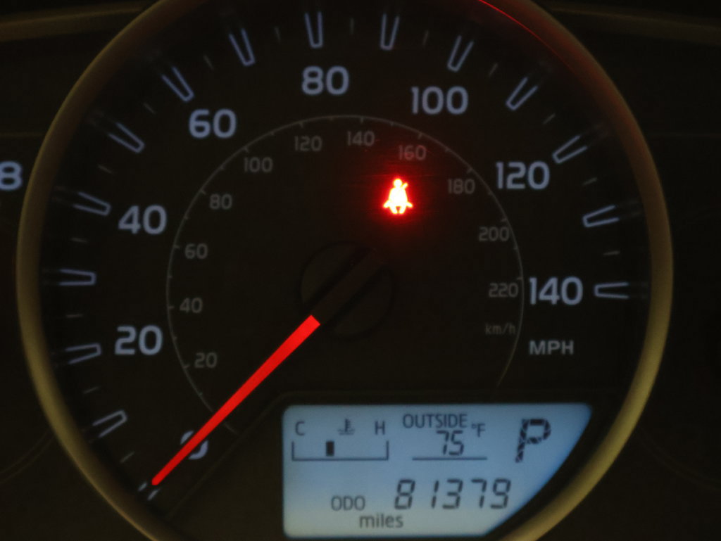Used 2015 Toyota RAV4 LE FWD image 21