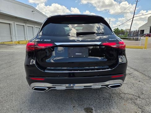 Used 2023 Mercedes-Benz GLC 300 4MATIC image 5