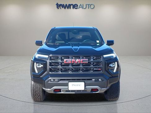 Used 2023 GMC Canyon AT4 w/ AT4 Premium Package image 8