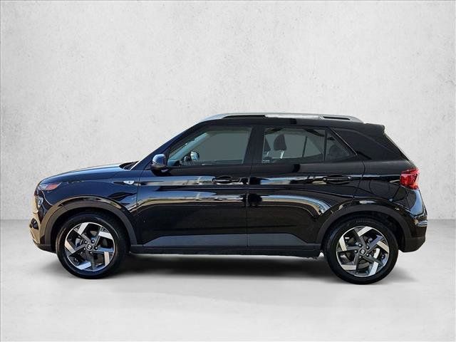 Used 2023 Hyundai Venue SEL FWD image 8