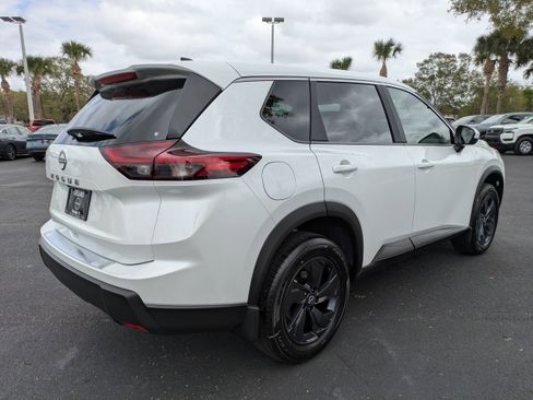 New 2026 Nissan Rogue SV FWD image 4