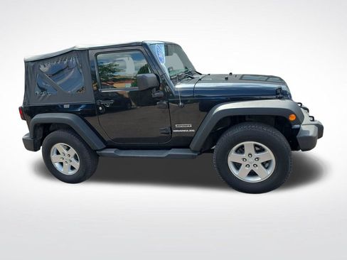 Used 2011 Jeep Wrangler Sport AWD/4WD image 6