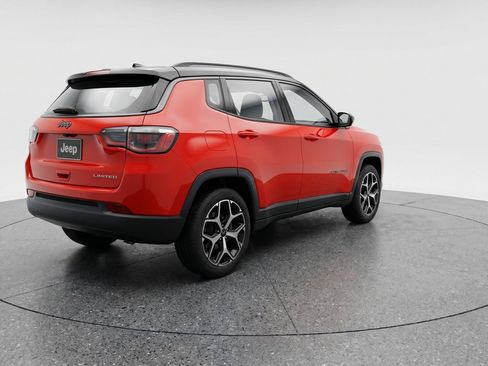 Used 2025 Jeep Compass Limited AWD/4WD image 9