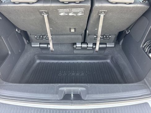 Used 2024 Honda Odyssey Touring image 17