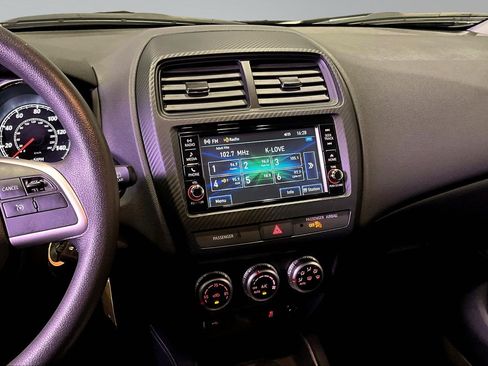 Used 2025 Mitsubishi Outlander Sport AWD image 10