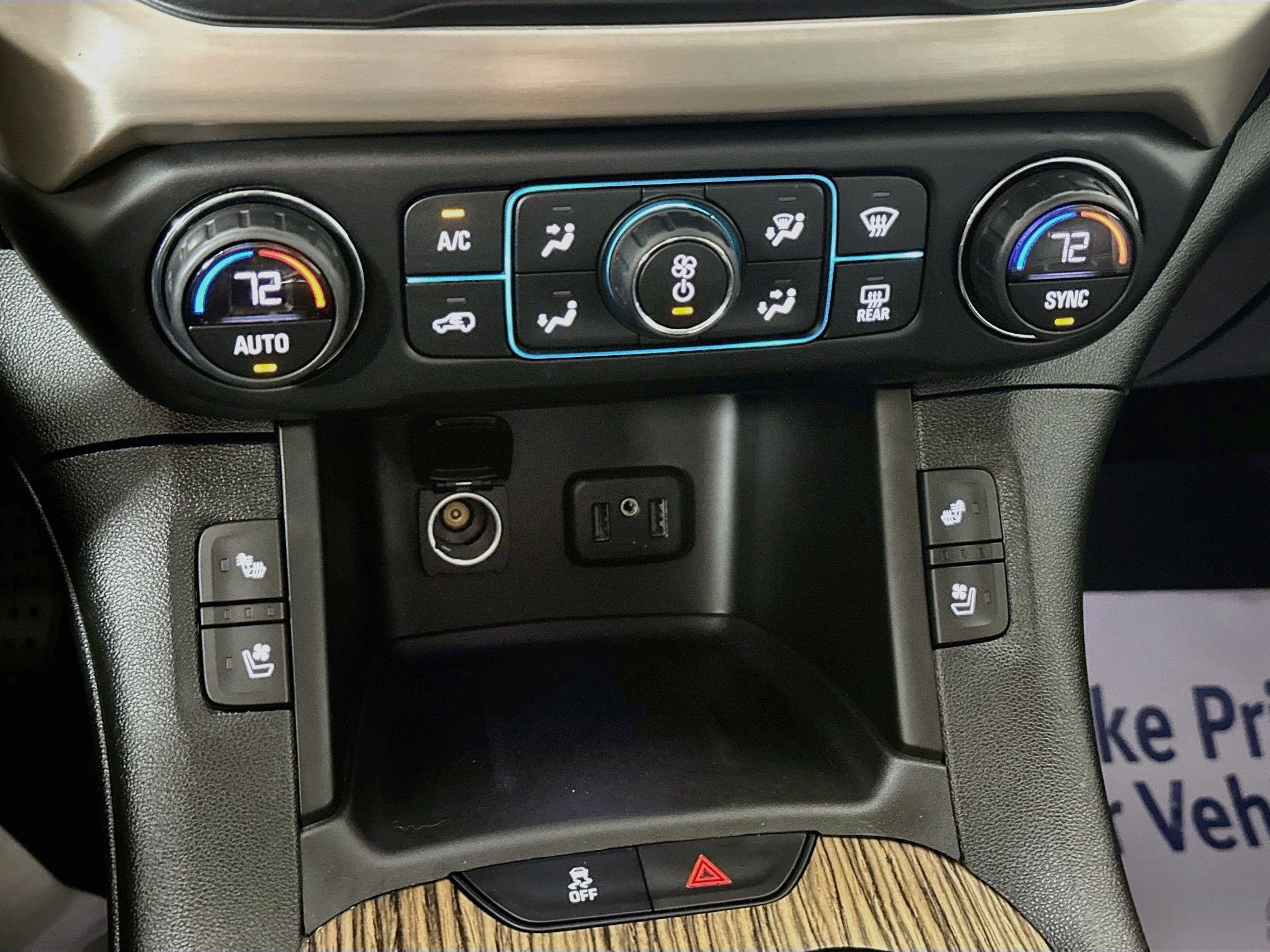 Used 2019 GMC Acadia Denali w/ Technology Package AWD/4WD image 16