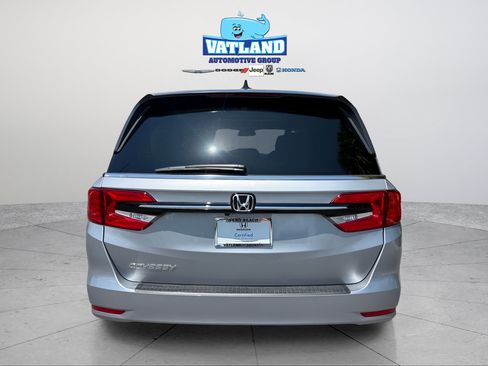 Used 2023 Honda Odyssey EX-L image 4