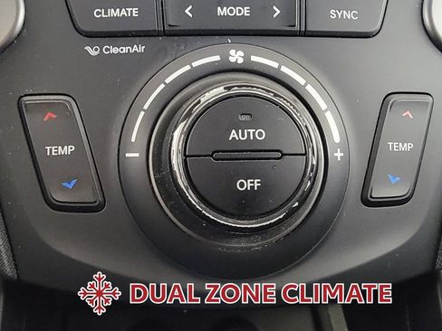 Used 2018 Hyundai Santa Fe Sport FWD image 23