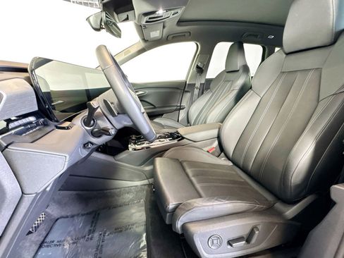 Used 2025 Audi Q6 e-tron Premium Plus w/ Premium Plus image 17