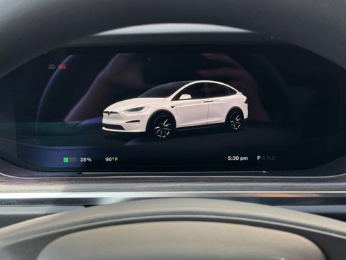 Used 2023 Tesla Model X AWD/4WD image 17